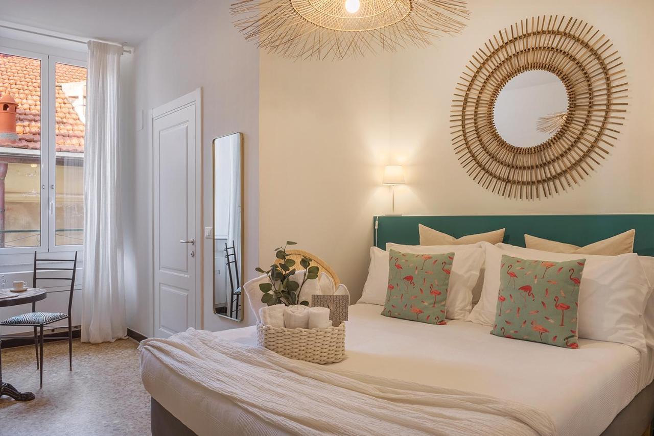 Ensemble Rooms Di Vayadu Alassio Zewnętrze zdjęcie