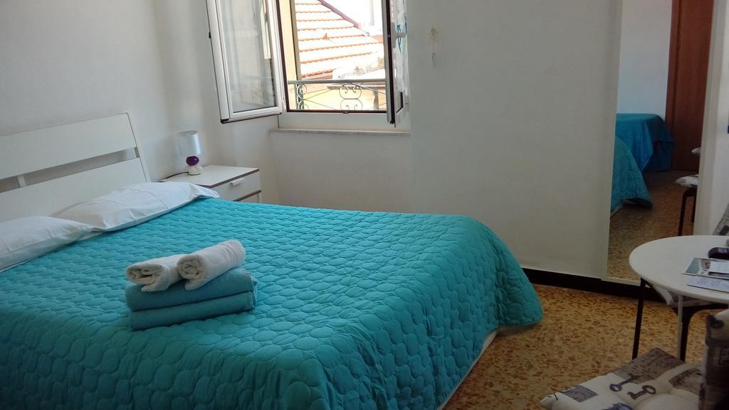 Ensemble Rooms Di Vayadu Alassio Zewnętrze zdjęcie
