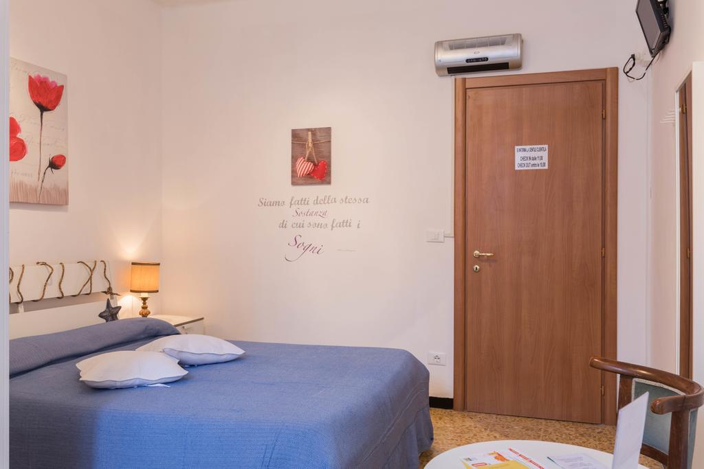 Ensemble Rooms Di Vayadu Alassio Zewnętrze zdjęcie