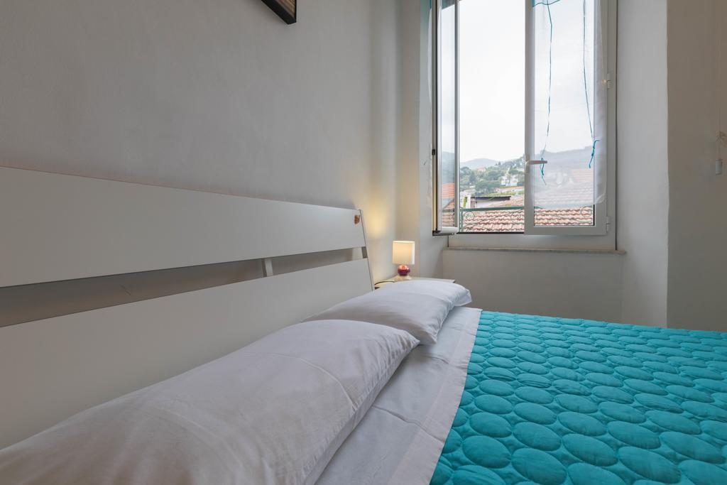 Ensemble Rooms Di Vayadu Alassio Zewnętrze zdjęcie